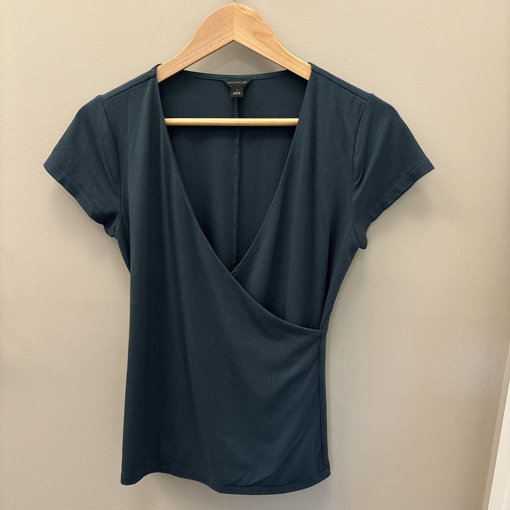 Ann Taylor Loft Wrap Blouse Green Top Size S City Preppy Office